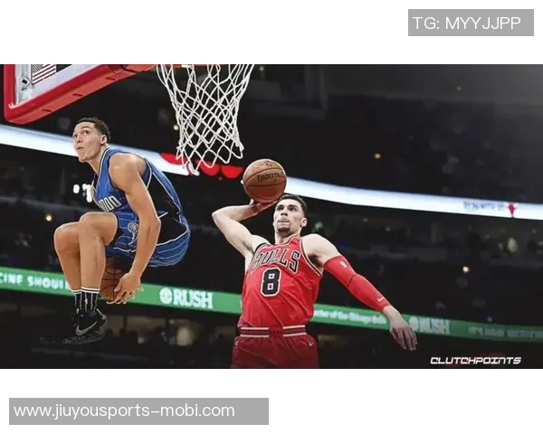 重型轰炸机戈登全场表现出色砍下24分并贡献6篮板1助攻上演精彩空接重扣