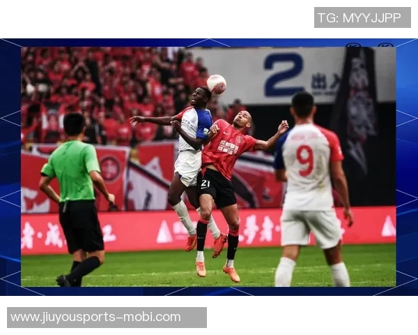 申花上赛季与海港争冠失利本赛季再度追赶仅差2分屈居亚军 申花上赛季与海港争冠失利本赛季再度追赶仅差2分屈居亚军