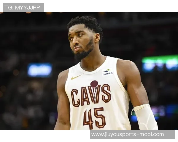 米切尔砍下43分9板强调球队表现应更稳定不应过度庆祝 米切尔砍下43分9板强调球队表现应更稳定不应过度庆祝